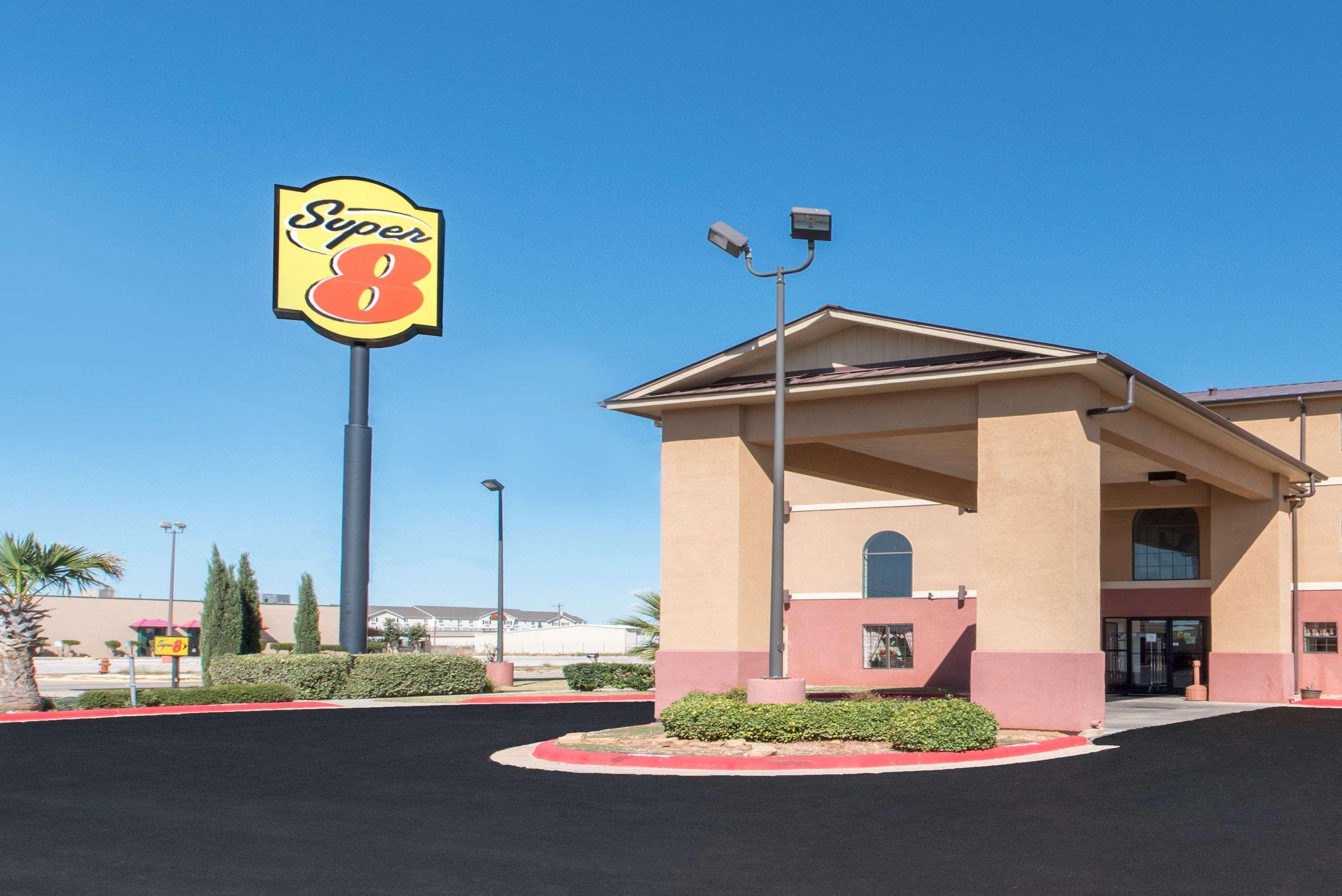 Super 8 By Wyndham Abilene South Hotel Екстериор снимка