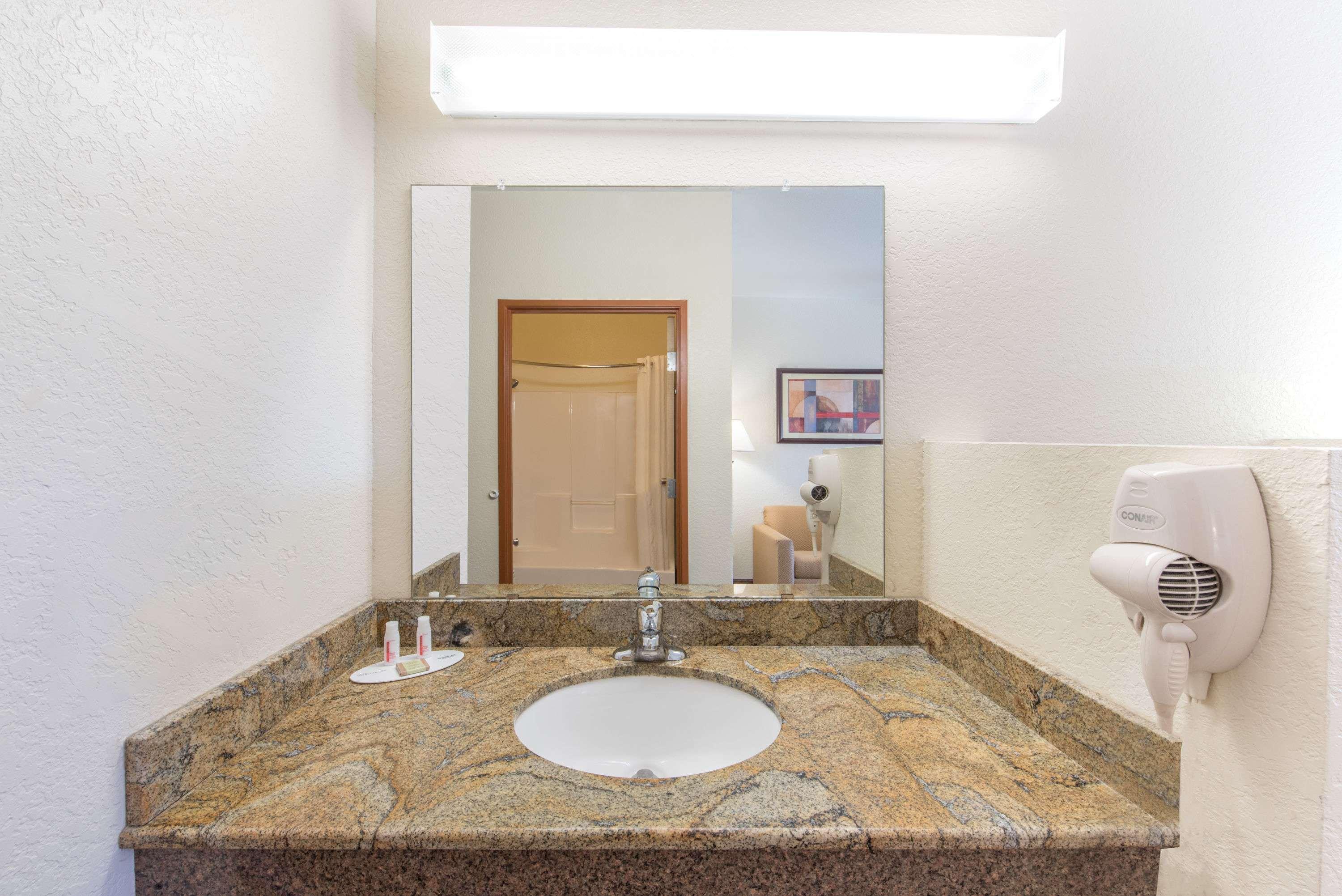 Super 8 By Wyndham Abilene South Hotel Екстериор снимка